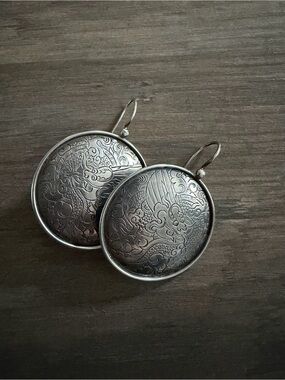 Silpada Etched Dragon Earrings